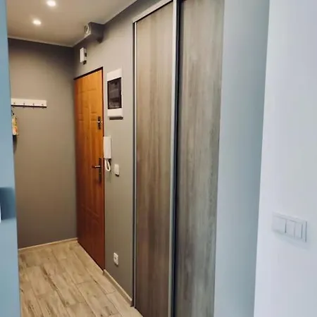 Apartament Poniatowskiego Z Parkingiem Gliwice Esterno foto